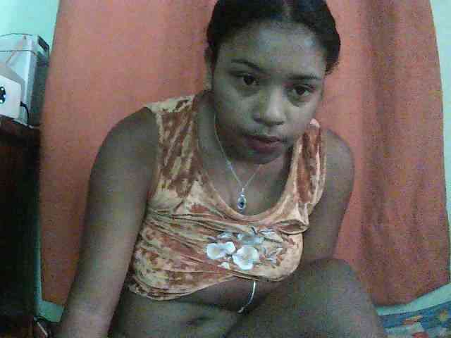 TriciaBella webcam