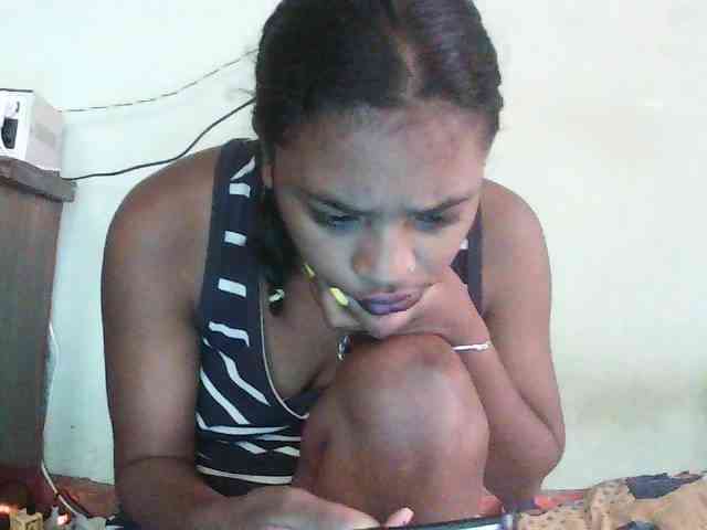 TriciaBella webcam