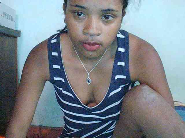 TriciaBella webcam