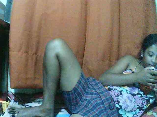 TriciaBella webcam