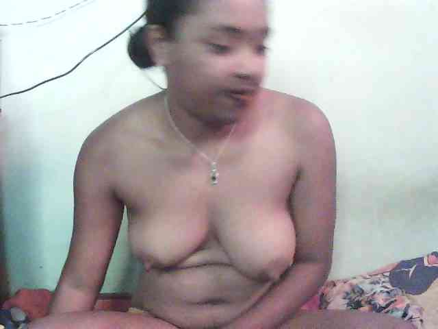Model: TriciaBella