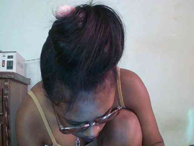 TriciaBella webcam