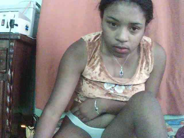 TriciaBella webcam