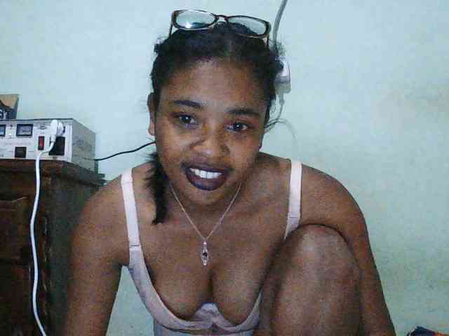TriciaBella webcam