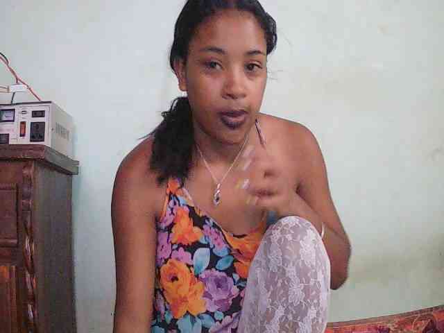 TriciaBella webcam