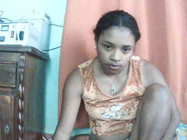 TriciaBella webcam