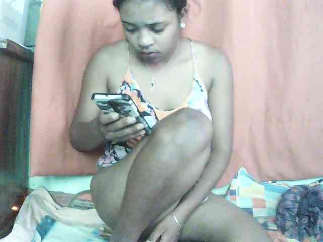 TriciaBella webcam