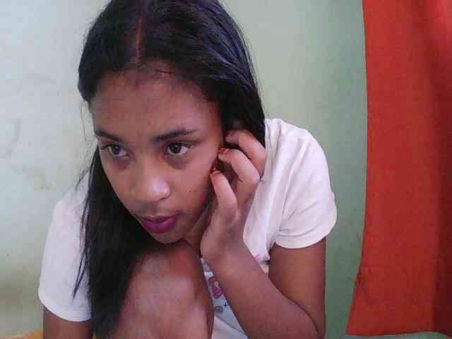 TriciaBella webcam
