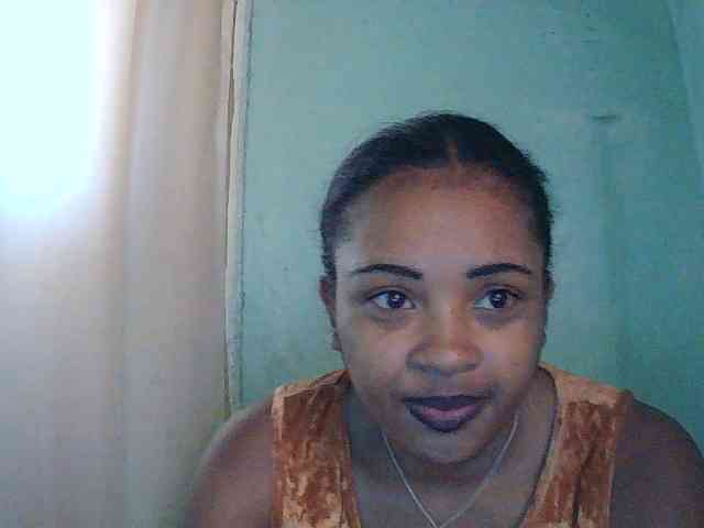 TriciaBella webcam