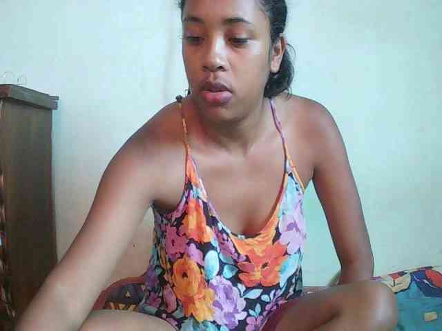 Modèle: TriciaBella