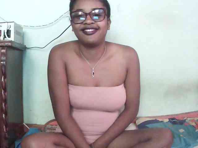 TriciaBella Live Webcam on BongaCams