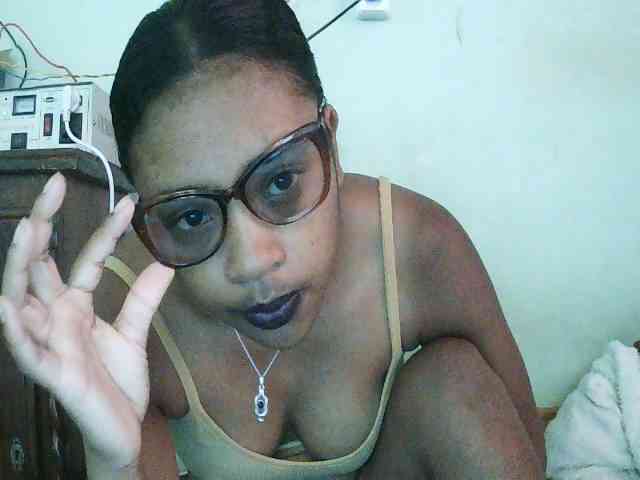 TriciaBella webcam