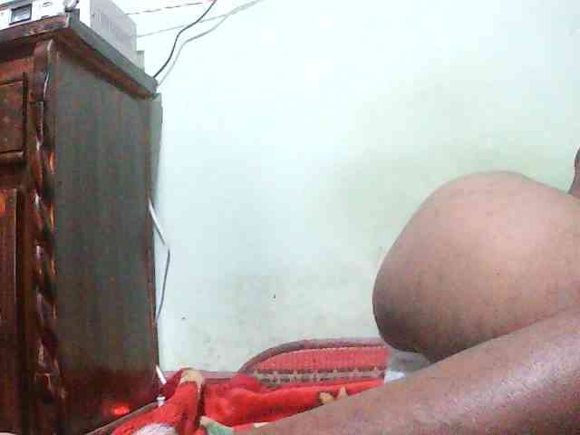 TriciaBella webcam