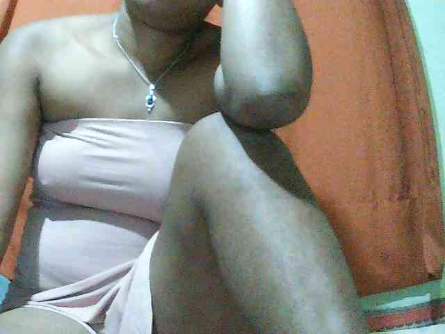 TriciaBella webcam
