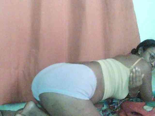 TriciaBella webcam