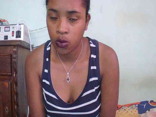 TriciaBella webcam