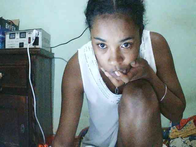 TriciaBella webcam