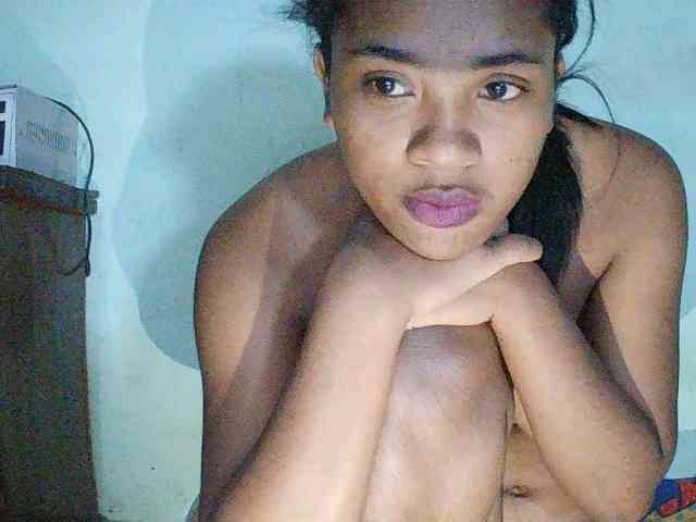 TriciaBella webcam