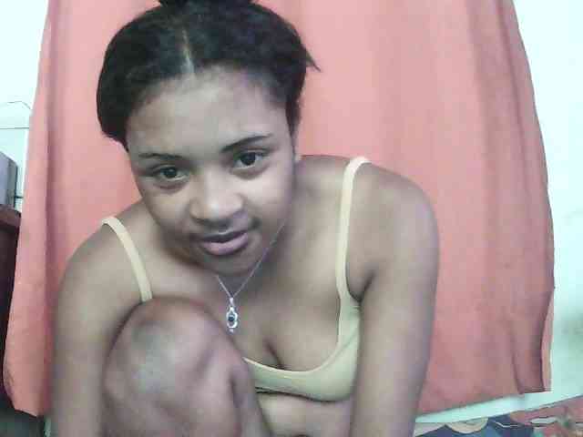 TriciaBella webcam