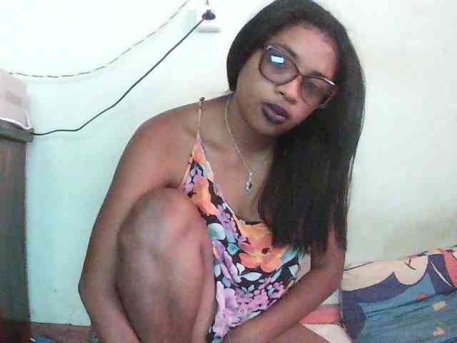 Modèle: TriciaBella