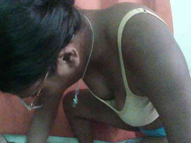 TriciaBella webcam