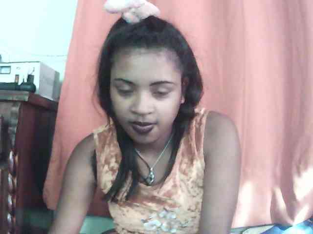 TriciaBella webcam