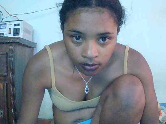 TriciaBella webcam