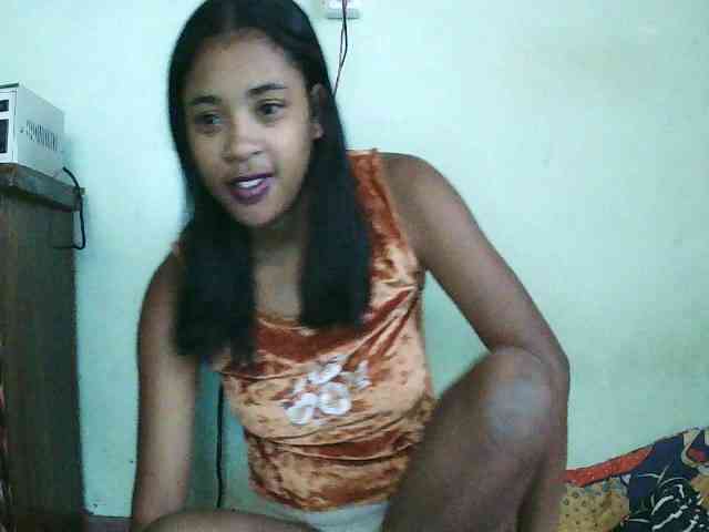 TriciaBella webcam
