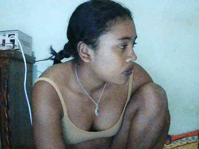 TriciaBella webcam