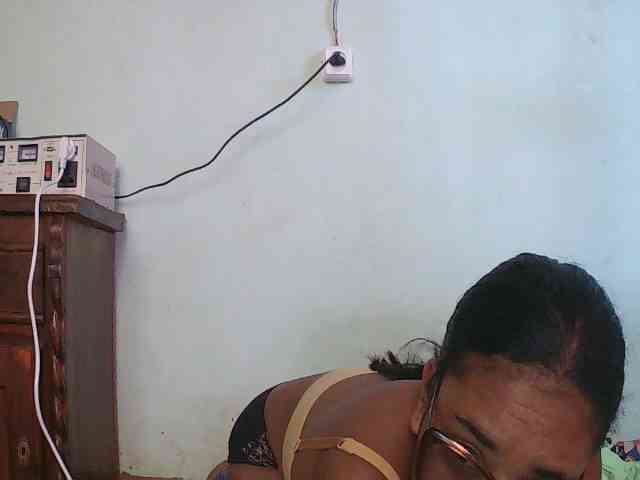 TriciaBella webcam