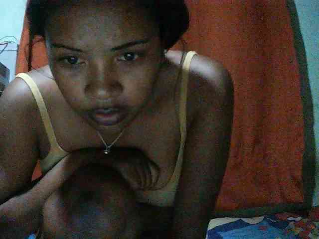 TriciaBella webcam