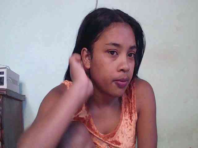 TriciaBella webcam