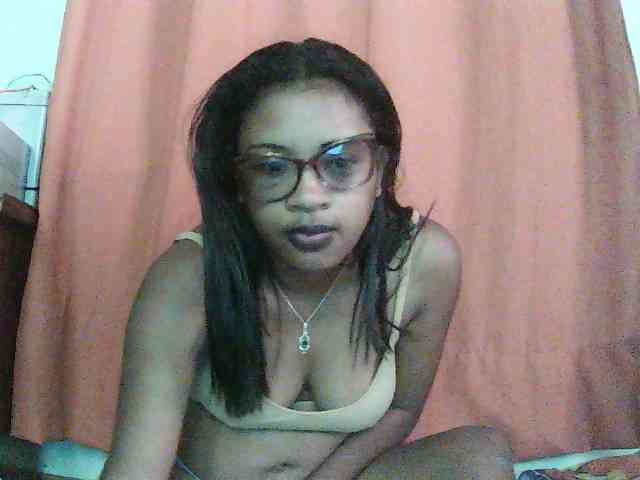 Modèle: TriciaBella