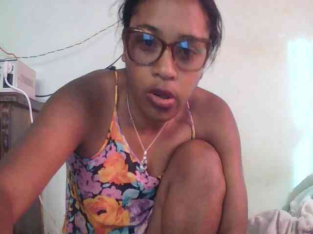 TriciaBella webcam
