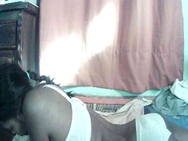 TriciaBella webcam