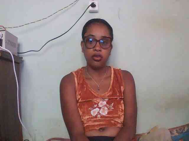 TriciaBella webcam