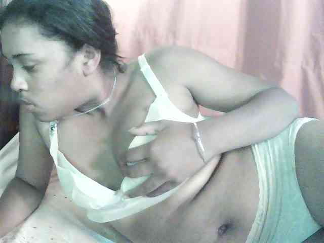 TriciaBella webcam