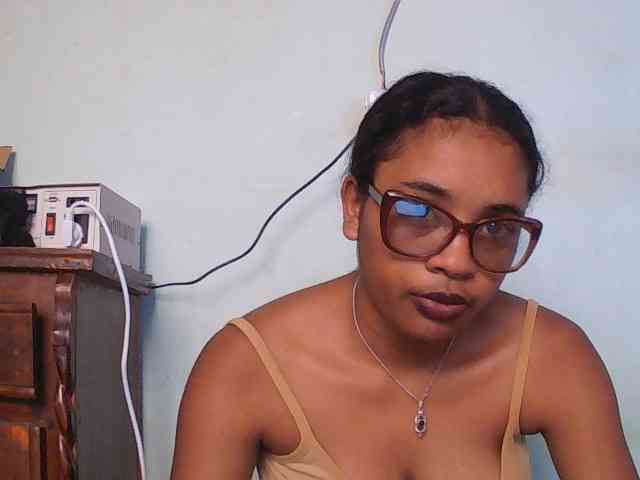 TriciaBella - Girl 