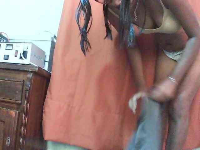 TriciaBella webcam