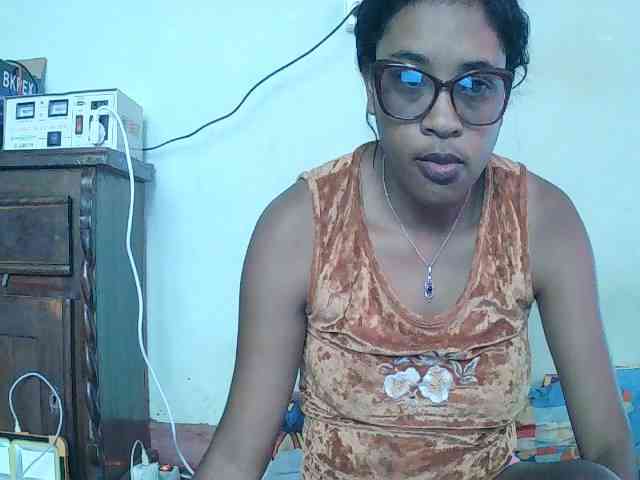 TriciaBella webcam