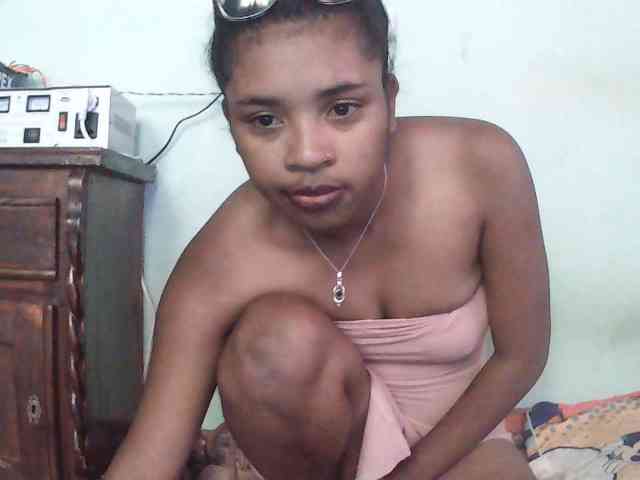 TriciaBella webcam