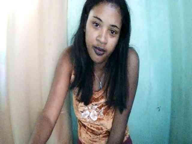 TriciaBella webcam