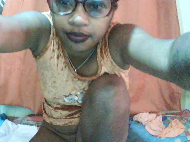 TriciaBella webcam