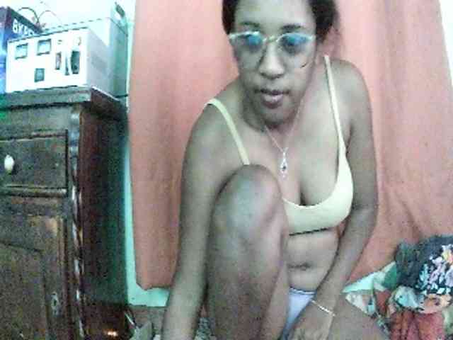 Modèle: TriciaBella