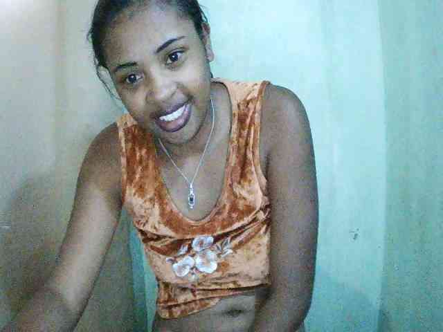 TriciaBella webcam