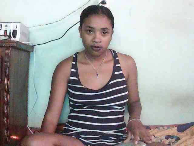 TriciaBella webcam