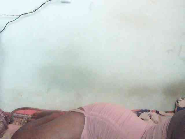TriciaBella webcam