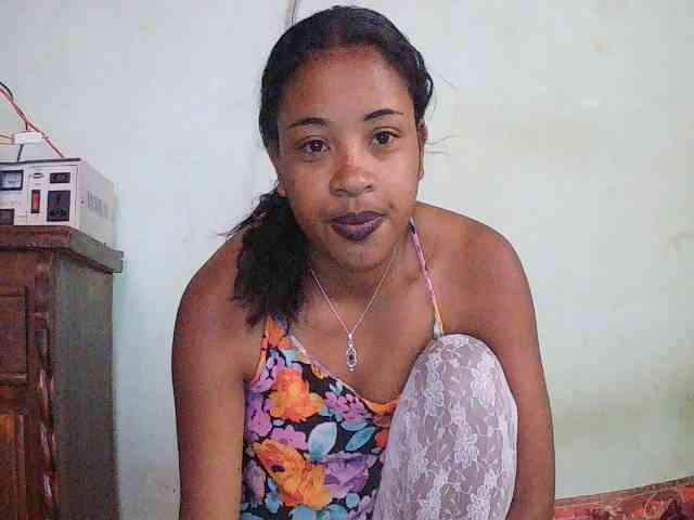 TriciaBella webcam