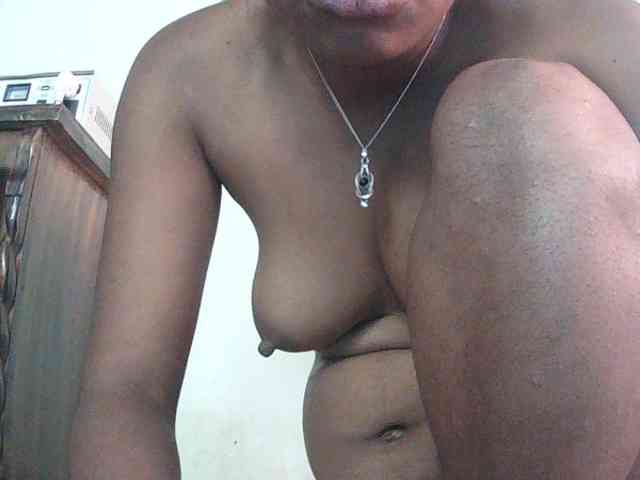TriciaBella webcam