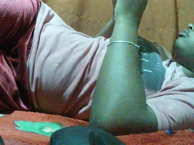 TriciaBella webcam